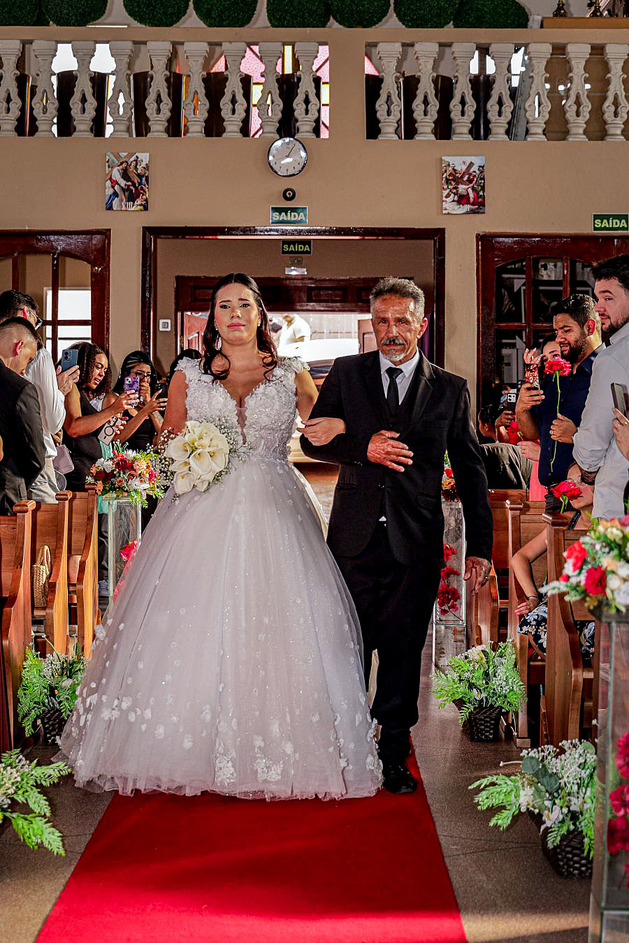 Noivos durante casamento